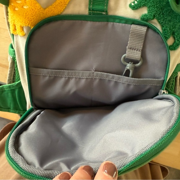 Pottery Barn Kids Boy's Engraved Backpack with name MAXWELL Stitched - Picture 3 of 13